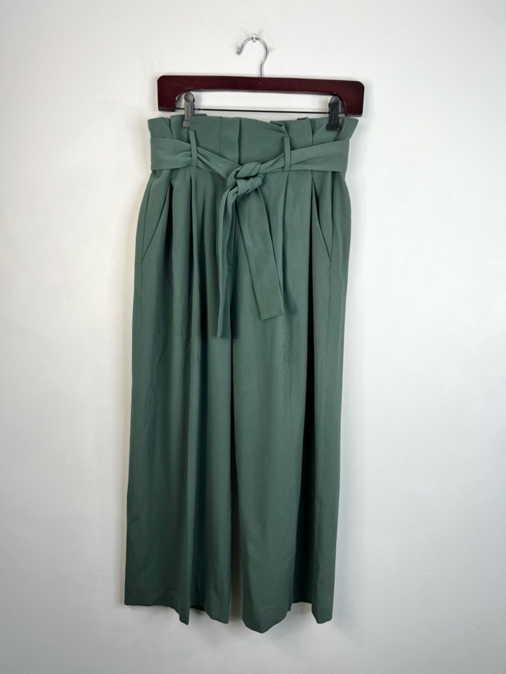 Aritzia Babaton old money high rise cropped wide leg paper bag waist trousers 8 - Picture 3 of 13
